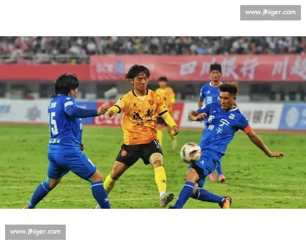 10 人遂宁逼平成都!川超首支改写全胜纪录的队伍 10 人遂宁逼平成都!川超首支改写全胜纪录的队伍